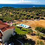 Trapezaki Seaview Apartmens Anemoni Apartman *
